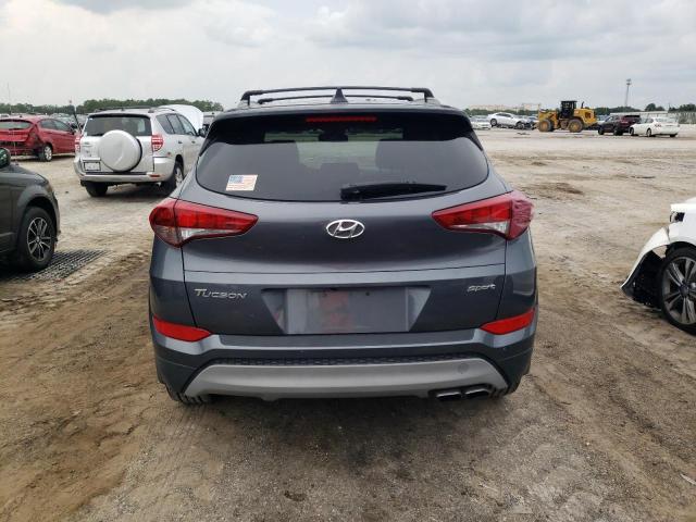 KM8J33AL1JU763625 - 2018 HYUNDAI TUCSON SPORT GRAY photo 6