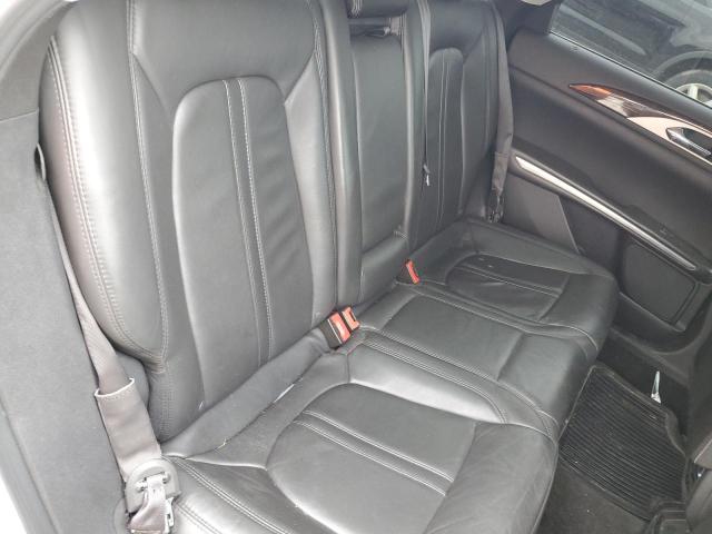 3LN6L2G94DR818897 - 2013 LINCOLN MKZ SILVER photo 10