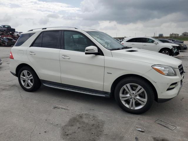 4JGDA5HB8CA043898 - 2012 MERCEDES-BENZ ML 350 4MATIC WHITE photo 4