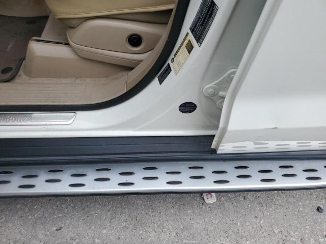 4JGDA5HB8CA043898 - 2012 MERCEDES-BENZ ML 350 4MATIC WHITE photo 7