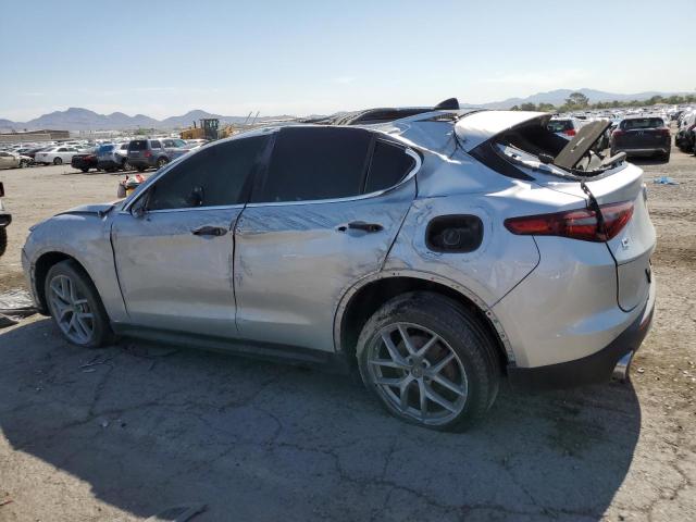 ZASFAKBNXJ7B96766 - 2018 ALFA ROMEO STELVIO TI SILVER photo 2