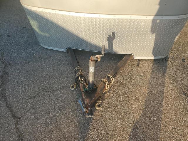 56JTE1213JA160801 - 2018 UTILITY TRAILER SILVER photo 7