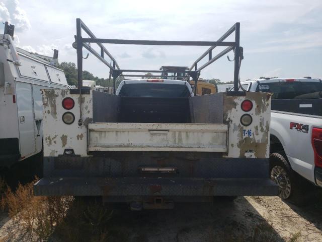 1GBJC33DX6F163423 - 2006 CHEVROLET SILVERADO C3500 WHITE photo 6