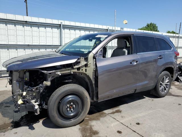 2019 TOYOTA HIGHLANDER SE, 