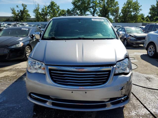 2C4RC1CG7DR808399 - 2013 CHRYSLER TOWN & COU TOURING L SILVER photo 5