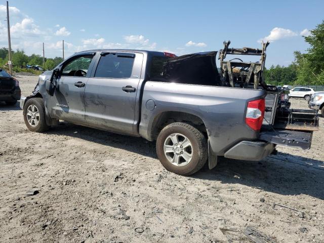 5TFDY5F17GX519569 - 2016 TOYOTA TUNDRA CREWMAX SR5 GRAY photo 2