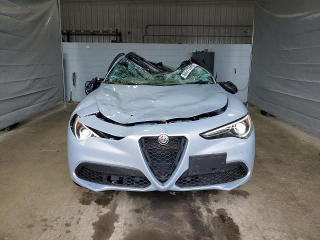 ZASPAKBN7M7D17469 - 2021 ALFA ROMEO STELVIO TI SILVER photo 5