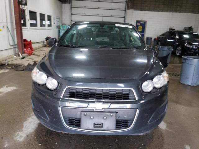 1G1JA5SH5E4210006 - 2014 CHEVROLET SONIC LS GRAY photo 5