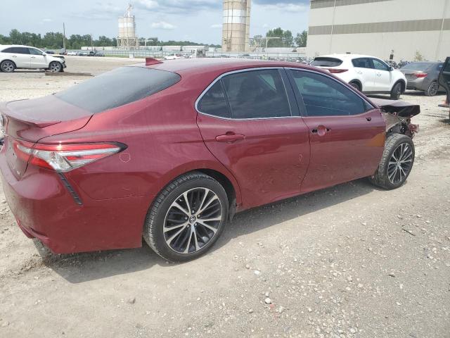 4T1B11HK7JU527718 - 2018 TOYOTA CAMRY L RED photo 3