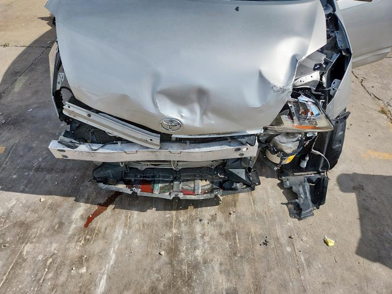 JTDKB20U957011532 - 2005 TOYOTA PRIUS 银色 照片 11