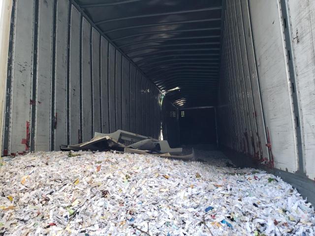 1UYVS2533HG800018 - 2017 UTILITY VS2DX WHITE photo 6