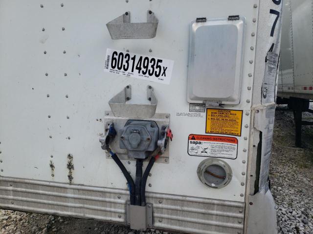 1UYVS2533HG800018 - 2017 UTILITY VS2DX WHITE photo 8