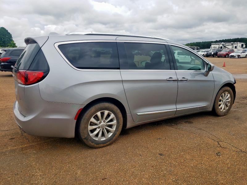 2C4RC1BG6KR547975 - 2019 CHRYSLER PACIFICA TOURING L SILVER photo 3