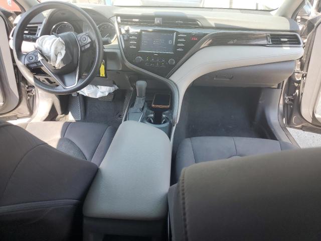 4T1C11AK0LU342248 - 2020 TOYOTA CAMRY LE 灰色 照片 8