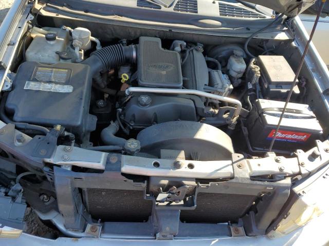 1GNDT13S942307938 - 2004 CHEVROLET TRAILBLAZE LS SILVER photo 11