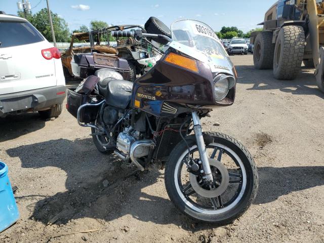 000SC0203BA127597 - 1981 HONDA GL1100 BURGUNDY photo 1