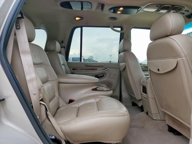 5LMRU27A6YLJ08406 - 2000 LINCOLN NAVIGATOR TAN photo 11