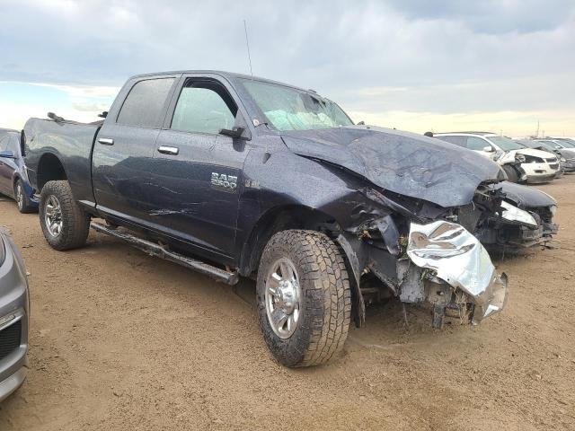 3C6TR5DT9JG424916 - 2018 RAM 2500 SLT შავი ფოტო 4