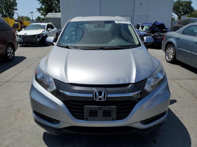 3CZRU6H33JG708988 - 2018 HONDA HR-V LX ვერცხლისფერი ფოტო 5