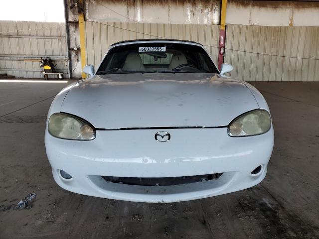 JM1NB353140400093 - 2004 MAZDA MX-5 MIATA BASE WHITE photo 5