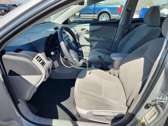 5YFBU4EE4DP147104 - 2013 TOYOTA COROLLA BASE Srebrny zdjęcie 7