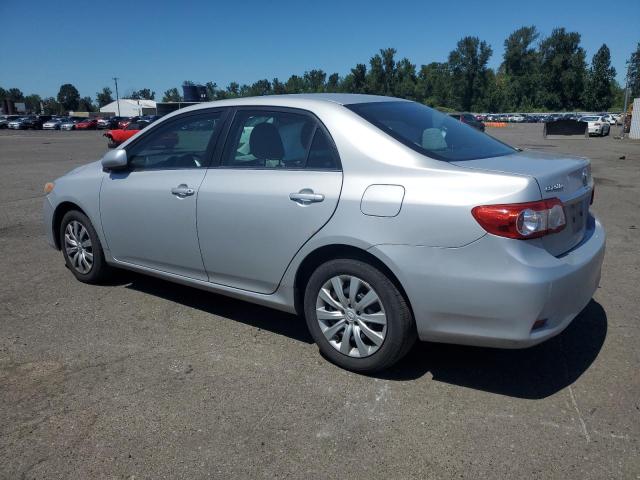 2T1BU4EE7DC072365 - 2013 TOYOTA COROLLA BASE SILVER photo 2