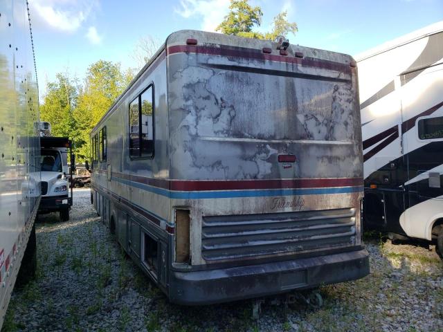 17N640425LW026371 - 1990 OSHKOSH MOTOR TRUCK CO. MOTORHOME TYPE A TWO TONE photo 3