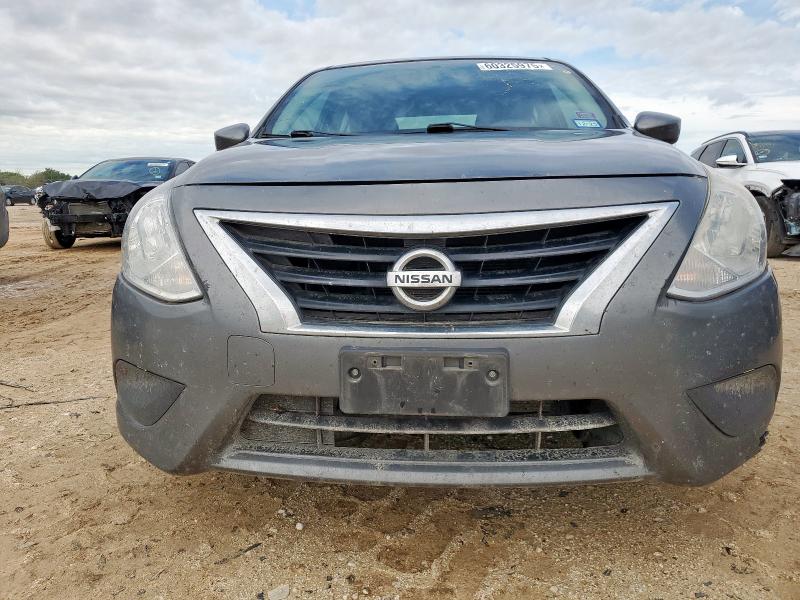 3N1CN7AP5JL819824 - 2018 NISSAN VERSA S Grafit foto 5