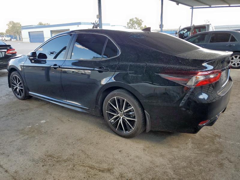 4T1T11AK2RU872701 - 2024 TOYOTA CAMRY SE NIGHT SHADE BLACK photo 2