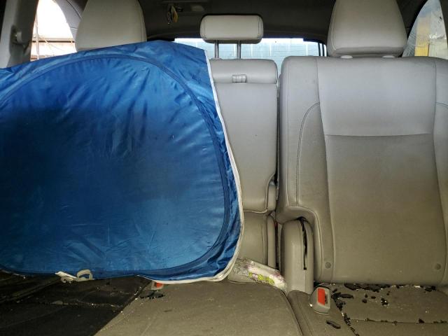 5TDKKRFH8FS117139 - 2015 TOYOTA HIGHLANDER XLE Gümüş foto 10