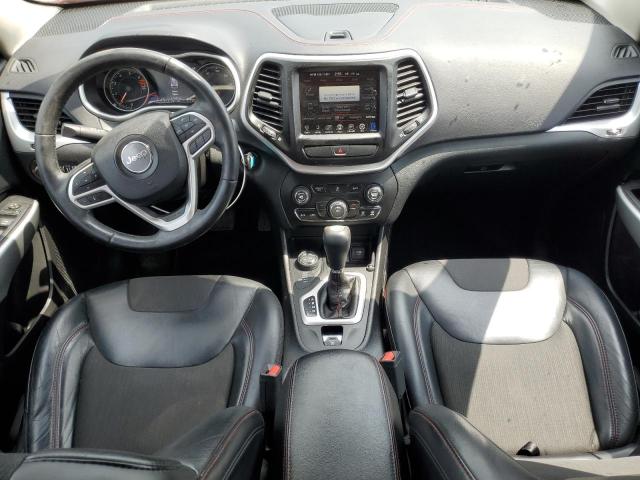 1C4PJMBB2HW635473 - 2017 JEEP CHEROKEE TRAILHAWK RED photo 8