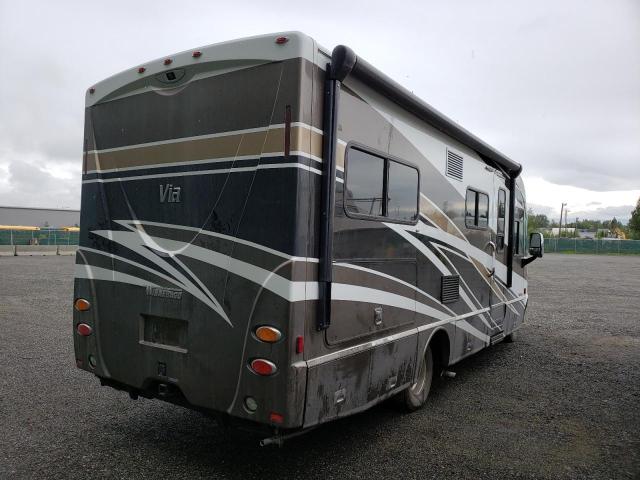 WDAPF4CA7G9701362 - 2016 WINNEBAGO VIA 3500 TWO TONE photo 4