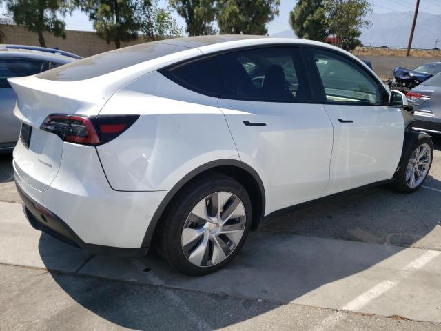 7SAYGDEE3PA024296 - 2023 TESLA MODEL Y WHITE photo 3