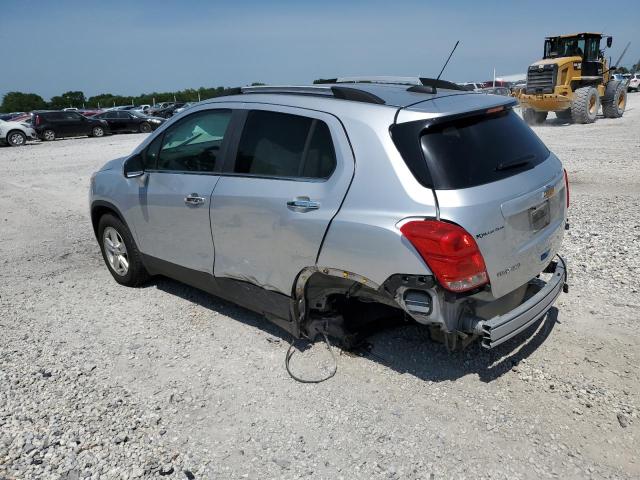 KL7CJPSB0KB758426 - 2019 CHEVROLET TRAX 1LT SILVER photo 2