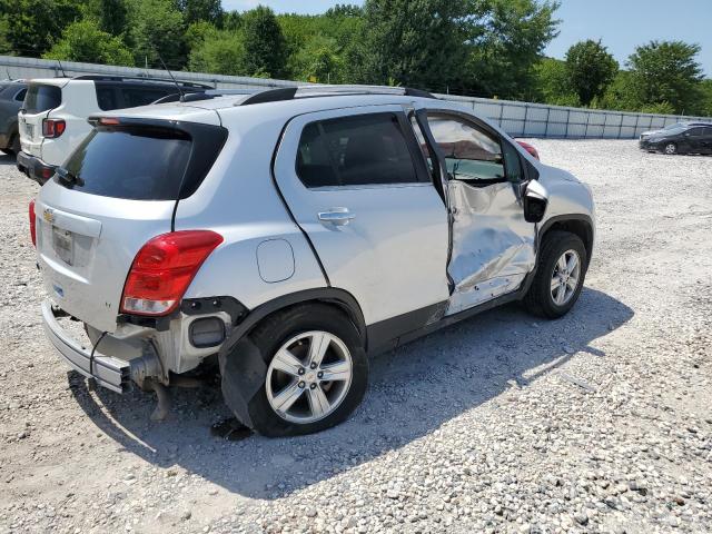 KL7CJPSB0KB758426 - 2019 CHEVROLET TRAX 1LT SILVER photo 3