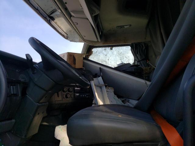 4V4WC9EH6KN207376 - 2019 VOLVO VNR 白色 照片 5