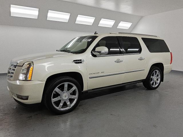 2011 CADILLAC ESCALADE ESV PREMIUM, 