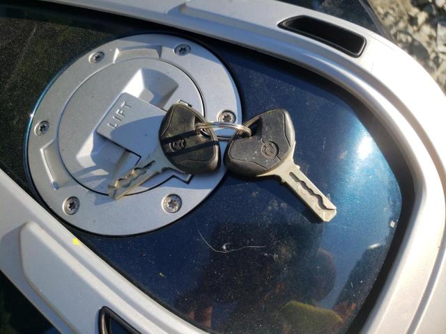 WB1044008CZW20684 - 2012 BMW R1200 RT BLUE photo 8