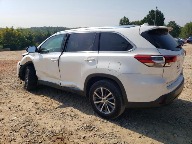 5TDKZRFH6KS351298 - 2019 TOYOTA HIGHLANDER SE WHITE photo 2