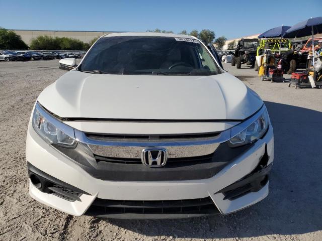 JHMFC1F33JX027872 - 2018 HONDA CIVIC EX WHITE photo 5