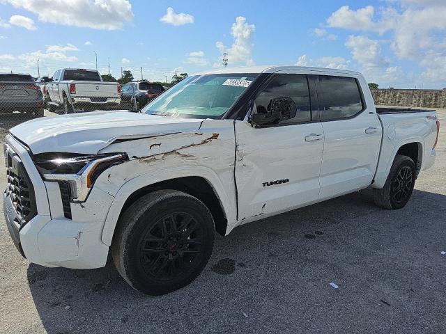 2023 TOYOTA TUNDRA CREWMAX SR, null