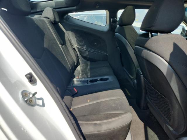 KMHTC6AD8HU315735 - 2017 HYUNDAI VELOSTER WHITE photo 10