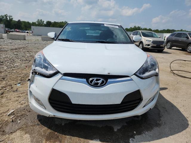 KMHTC6AD8HU315735 - 2017 HYUNDAI VELOSTER WHITE photo 5