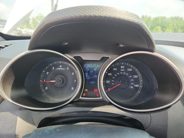 KMHTC6AD8HU315735 - 2017 HYUNDAI VELOSTER WHITE photo 9