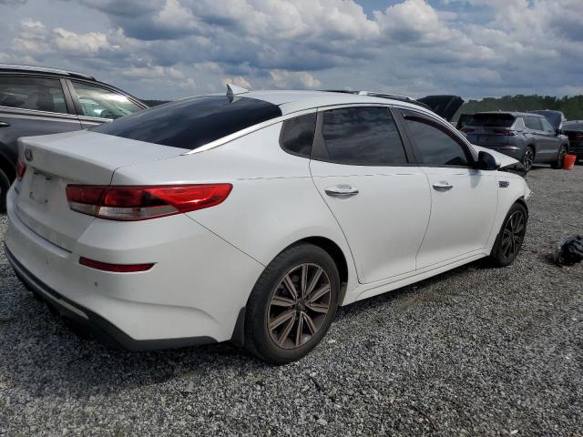 5XXGT4L32KG354476 - 2019 KIA OPTIMA LX WHITE photo 3