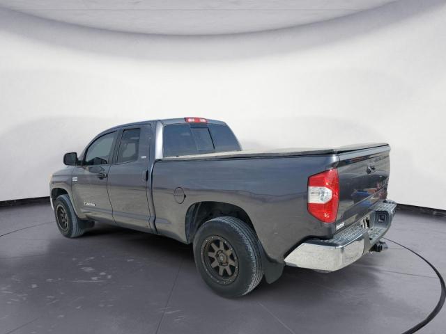 5TFRY5F13HX220989 - 2017 TOYOTA TUNDRA DOUBLE CAB SR/SR5 GRAY photo 2