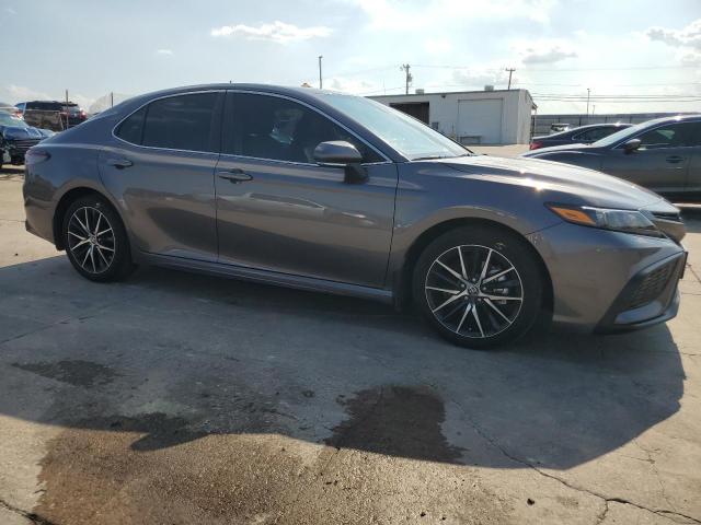 4T1G11AK7PU799243 - 2023 TOYOTA CAMRY SE NIGHT SHADE GRAY photo 4