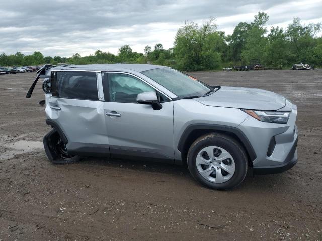2T3G1RFV4SW550299 - 2025 TOYOTA RAV4 LE SILVER photo 4