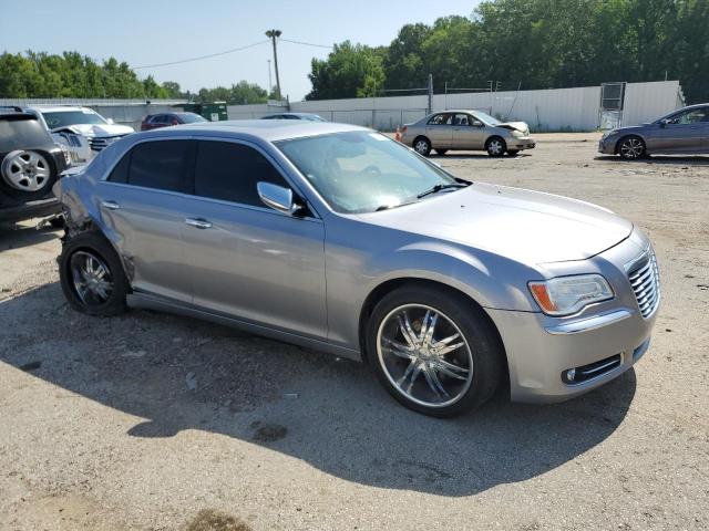 2C3CCAKT4EH378136 - 2014 CHRYSLER 300 SILVER photo 4