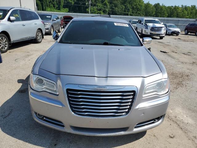 2C3CCAKT4EH378136 - 2014 CHRYSLER 300 SILVER photo 5